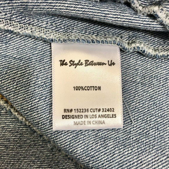 Boho Denim Jacket Graphic Distressed Size M - Picture 3 of 9